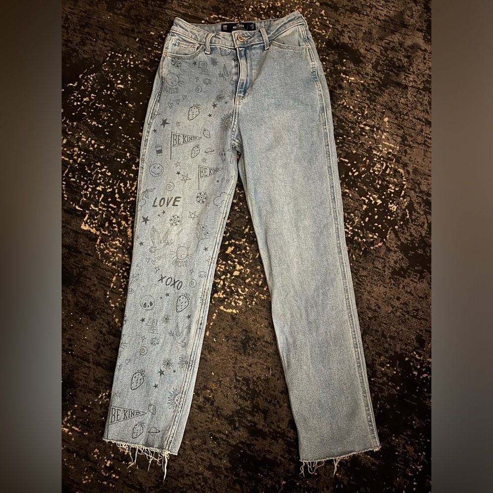Hollister ultra high waisted mom jeans